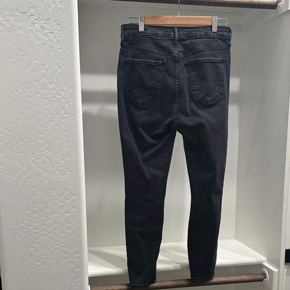 Old Navy Charcoal Rockstar Super Skinny Jeans - Picture 3 of 4